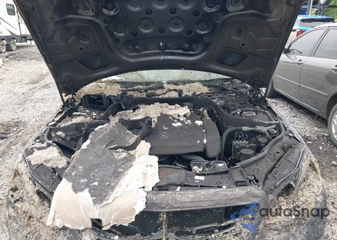 2014 Mercedes-Benz E 350 4Matic z USA, uszkodzony, nr VIN WDDHF8JB6EB010131